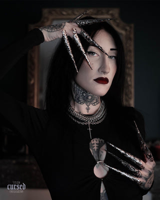 Clarent Choker