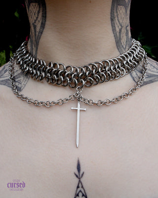 Clarent Choker