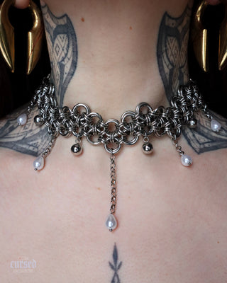 Venus Choker